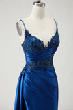 Serpentin de sirène bleu marine robe longue de bal perlée et froncée avec fente