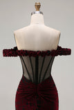 Corset de bal noir rouge sirène grande taille à épaules décalés, robe de bal longue avec fente
