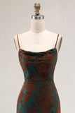 Robe longue de demoiselle d’honneur imprimée gaine vert foncé avec fente