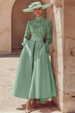 Robe longue pour mère de la mariée en dentelle rose bonbon col haut coupe une ligne