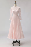 Mousseline de soie rose poudré Une ligne plissée Midi Robe de mère de la mariée avec dentelle