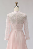 Mousseline de soie rose poudré Une ligne plissée Midi Robe de mère de la mariée avec dentelle