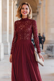 Robe Mère de la mariée bordeaux à col montant a-plat appliquée