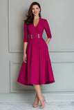 Robe de travail midi en satin fuchsia à col en V