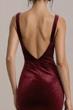 Robe formelle mi-longue moulante en velours bordeaux