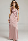 Robe formelle froncée en satin rose clair à col en V