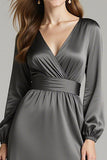 Gris acier Robe longue cravate noire asymétrique en satin à col en V