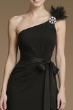 Noir A Line One Shoulder Long Noir Tie Dress avec Plume