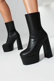 Bottines noires à talon épais à plateforme à bout rond
