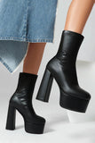 Bottines noires à talon épais à plateforme à bout rond