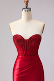 Petite robe de bal longue à volants et corset sirène rouge à perles et à volants