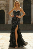 Robe de bal longue sirène à volants noirs blancs à pois et fente
