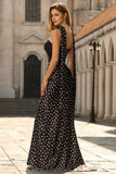 Robe de bal longue en satin satin à pois blancs noirs avec un foulard au col
