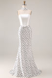 Robe de bal longue en satin satin à pois blancs noirs avec un foulard au col