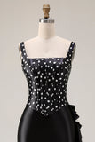 Robe de bal longue en satin à pois blancs noirs à pois blancs en satin avec fente à volants