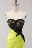 Robe de bal longue de bal en dentelle noire vert sirène sans bretelles