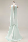 Robe de soirée longue sirène vert clair satin bustier sans bretelles avec fentes latérales et foulard