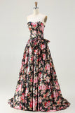 Robe de bal longue sans bretelles A Line à motif de fleurs roses blanches avec un nœud