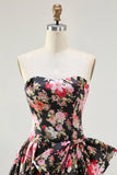 Robe de bal longue sans bretelles A Line à motif de fleurs roses blanches avec un nœud