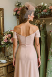 Dusty Rose Fourreau Hors L’épaule Ruché Midi Robe De La Mère De La Mariée