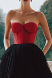 Noir et rouge Corset sans bretelles Tulle Une Robe Longue Formelle Trapèze