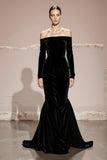 Robe de soirée longue en velours noir sirène à épaules dénudées