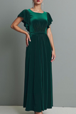 Robe longue formelle en velours vert foncé avec manches flottantes
