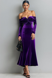 Robe de soirée longue en velours sirène violet foncé à épaules dénudées