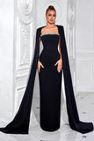 Robe longue de bal fourreau noir avec cape