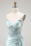 Robe de soirée longue perlée corset sirène vert clair avec banderole