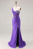 Robe de soirée longue sirène violet foncé à une épaule avec corset orné de perles