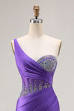 Robe de soirée longue sirène violet foncé à une épaule avec corset orné de perles