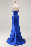 Robe de soirée longue sirène bleu royal sans bretelles à corset perlé et jupe plissée avec fente