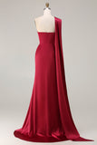 Robe longue de bal de bal satin satin sirène sans bretelles bordeaux avec serpentin