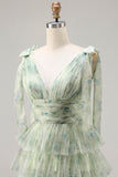 Robe de bal longue à fleurs à volants verts à volants en A avec fente