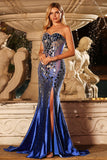 Robe de bal de bal bleu royal sans bretelles perlée avec fente latérale et miroir