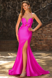 Robe de bal longue de bal découpée en satin plissé avec un nœud et une fente
