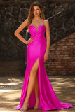 Robe de bal longue de bal découpée en satin plissé avec un nœud et une fente
