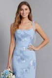 Robe Maxi sirène bleu clair à bretelles fines avec broderie florale