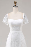 Robe de mariée midi en dentelle ivoire avec manches courtes
