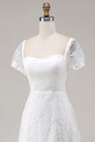 Robe de mariée midi en dentelle ivoire avec manches courtes