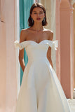 Robe de mariée midi blanche à épaules dénudées