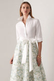 Robe pour mère de la mariée bleu roi trapèze manches longues brodée de fleurs avec foulard assorti