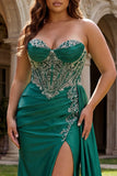 Robe de bal longue grande taille perlée par des sirènes vert menthe avec fente