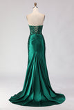 Robe de bal longue de bal sans bretelles en sirène vert foncé à paillettes