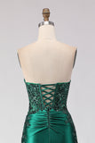 Robe de bal longue de bal sans bretelles en sirène vert foncé à paillettes