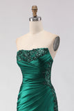 Robe de bal longue de bal sans bretelles en sirène vert foncé à paillettes