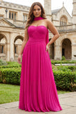 Robe de bal longue taille grande taille Fine-lin en fuchsia plissée A Sweetheart
