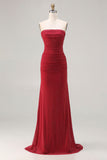 Robe longue de bal en satin perlée de sirène rouge sans bustier