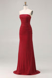 Robe longue de bal en satin perlée de sirène rouge sans bustier